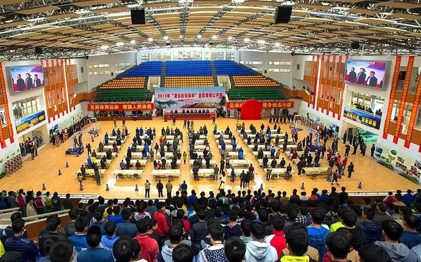 一体篮球规则比赛手球视频_一体篮球规则比赛手球犯规吗_篮球的手球一体比赛规则
